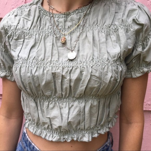 Kendall & Kylie Pistachio Green Ruched Crop Top Size XS - Picture 2 of 5